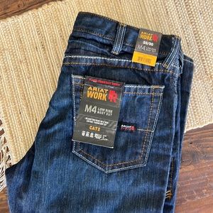 Ariat WORK FR 33/30 M4 Low Rise Boot Cut CAT2 Flame Resistant Denim